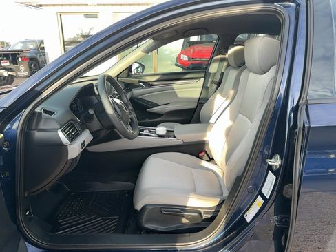 Used 2019 Honda Accord LX image 11