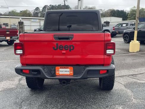 Used 2021 Jeep Gladiator Sport AWD/4WD image 5