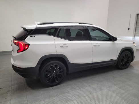Used 2020 GMC Terrain SLE w/ Driver Convenience Package FWD image 10
