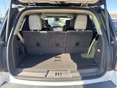 Used 2018 Ford Expedition Limited w/ Equipment Group 302A image 10