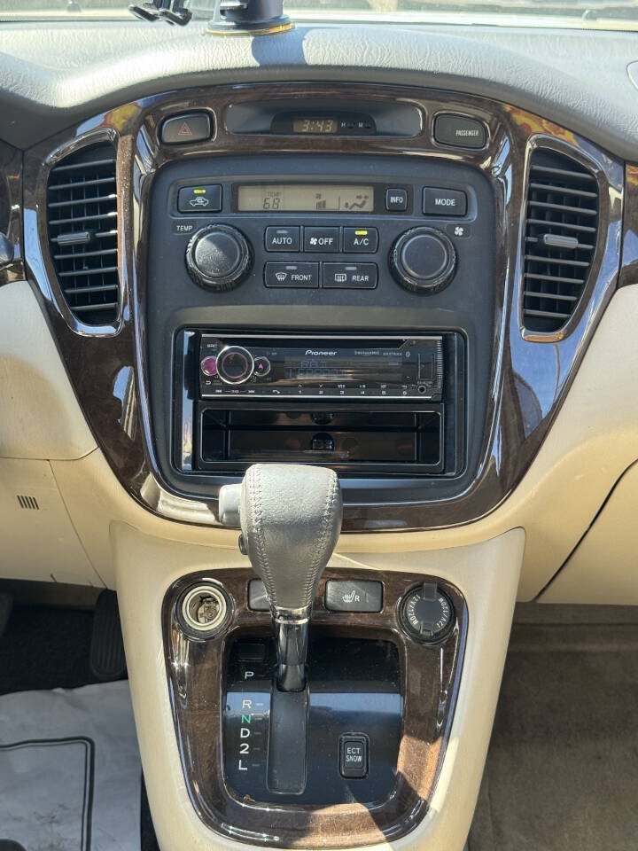 Used 2001 Toyota Highlander 4WD V6 w/ Limited Pkg image 13