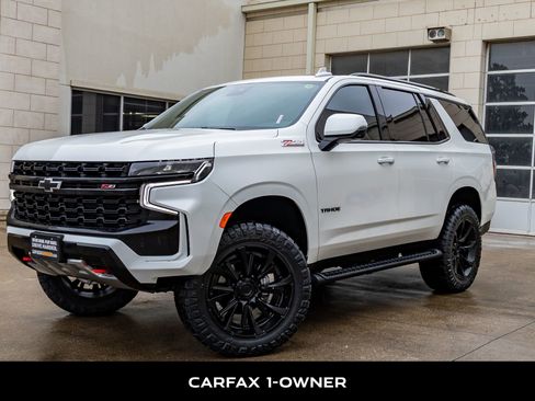 Used 2024 Chevrolet Tahoe Z71 w/ Luxury Package image 5