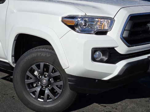 Used 2023 Toyota Tacoma SR5 image 9