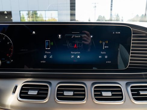 Used 2024 Mercedes-Benz GLE 350 4MATIC image 14