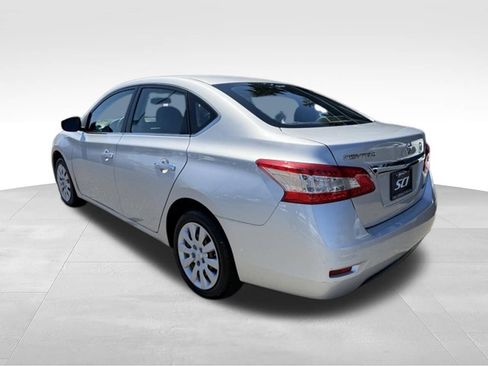 Used 2014 Nissan Sentra S FWD image 4