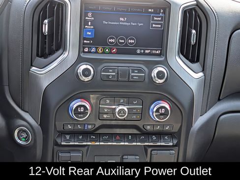 Used 2023 GMC Sierra 2500 Denali w/ Denali Ultimate Package AWD/4WD image 16