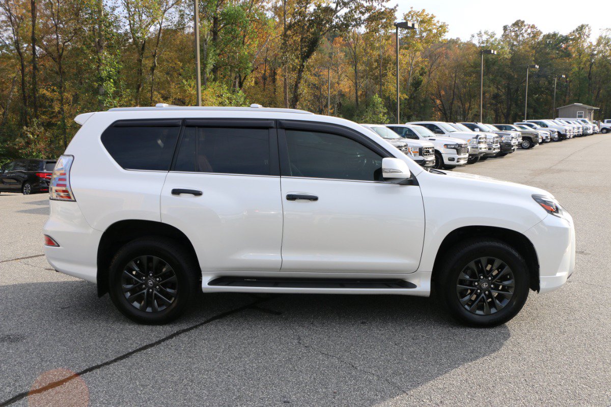 Used 2023 Lexus GX 460 Premium w/ Premium Package AWD/4WD image 9