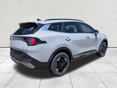 New 2026 Kia Sportage EX AWD/4WD image 3