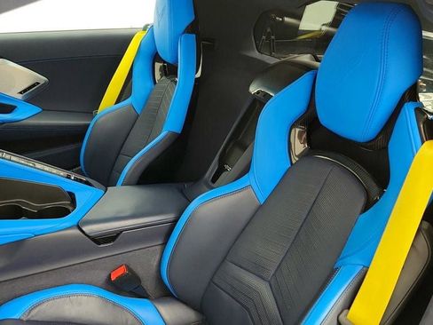 Used 2021 Chevrolet Corvette Stingray Premium Cpe w/ Z51 Performance Package image 25