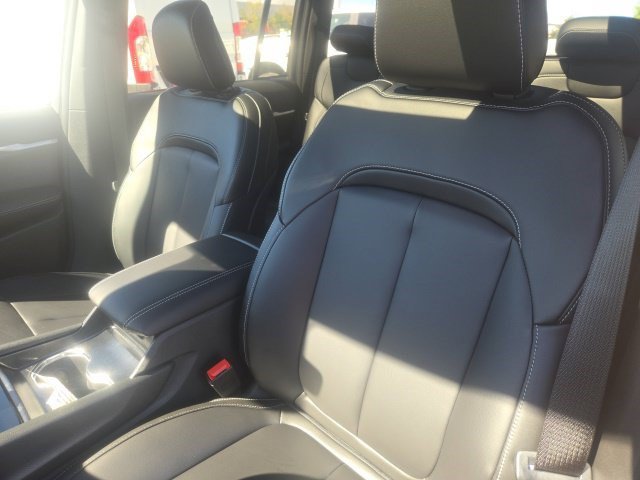 New 2027 Jeep Grand Cherokee Limited AWD/4WD image 9