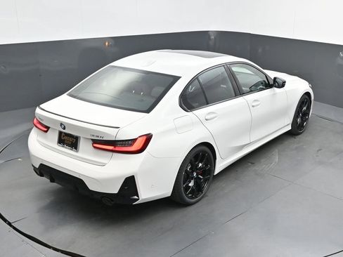 New 2026 BMW 330i Sedan w/ M Sport Package RWD image 38