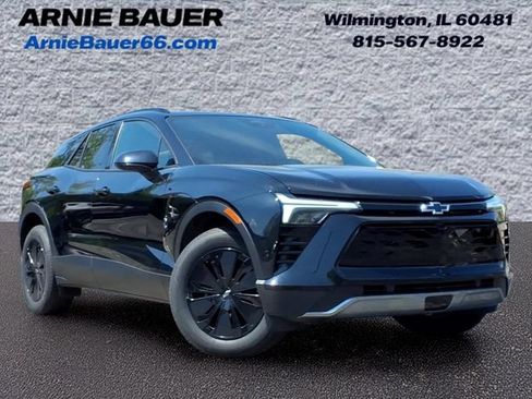 Used 2025 Chevrolet Blazer EV LT FWD image 1