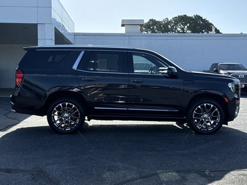 Used 2023 GMC Yukon Denali w/ LPO, Floor Liner Package AWD/4WD image 2