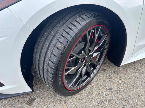 New 2026 Chevrolet Corvette Stingray Convertible w/ Z51 Performance Package image 28