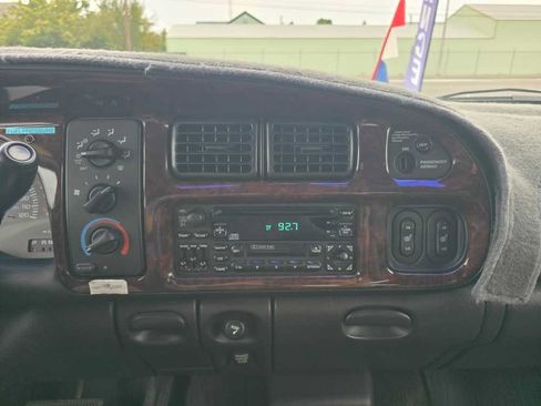 Used 2001 Dodge Ram 2500 Truck 2WD Quad Cab image 14