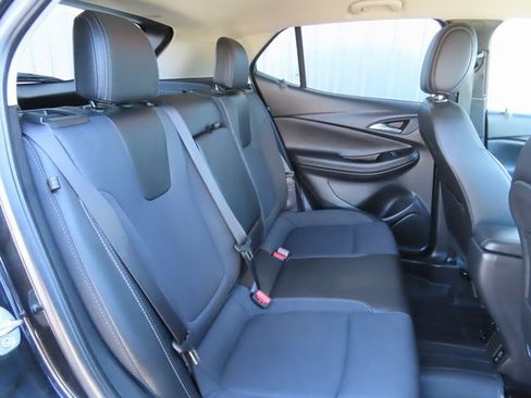 Used 2022 Buick Encore GX Select w/ Sport Touring Package image 27