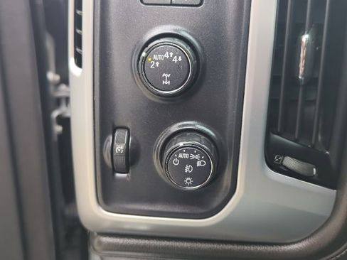 Used 2019 GMC Sierra 1500 SLE w/ SLE Value Package image 18