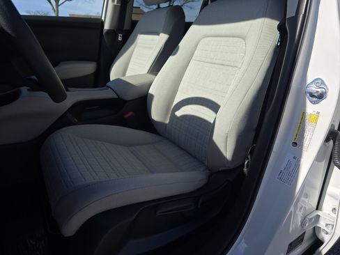 New 2026 Honda HR-V LX image 22