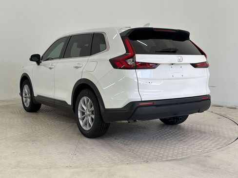 Used 2024 Honda CR-V EX image 3