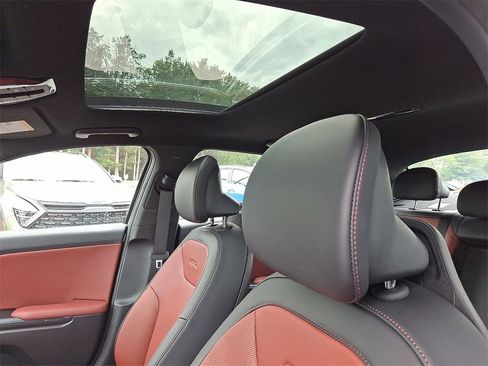 New 2025 Kia K4 GT-Line Turbo image 10