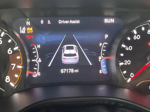 Used 2024 Jeep Compass Latitude AWD/4WD image 18