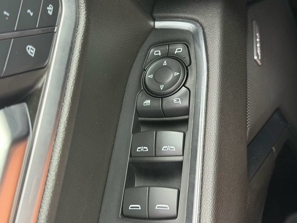 Used 2024 Chevrolet Silverado 1500 LTZ w/ Technology Package RWD image 33