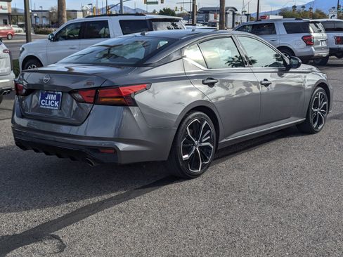 Used 2024 Nissan Altima 2.5 SR image 2