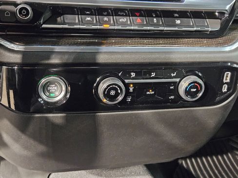 Used 2024 Chevrolet Silverado 1500 LT RWD image 30