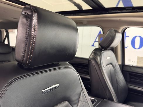 Used 2021 Ford Expedition Max Platinum image 27