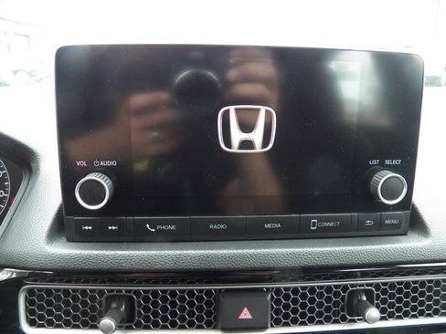 Used 2023 Honda Civic Sport image 17