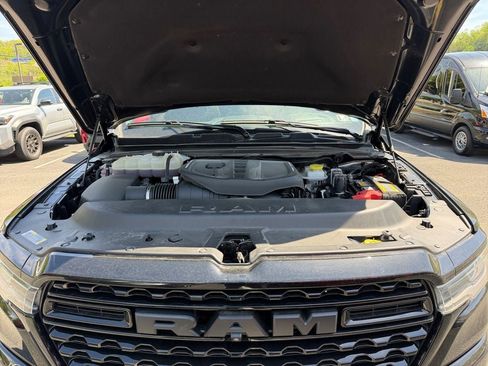 Used 2025 RAM 1500 Limited AWD/4WD image 31