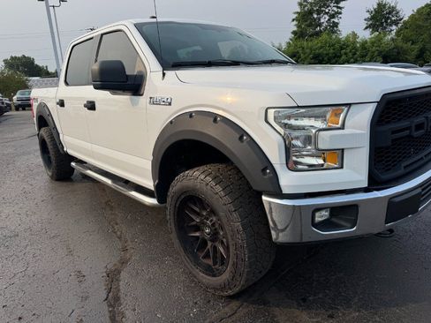 Used 2016 Ford F150 XLT AWD/4WD image 12
