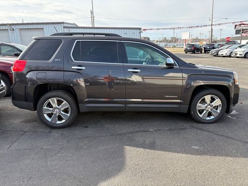 Used 2014 GMC Terrain SLT w/ Chrome Appearance Package image 2