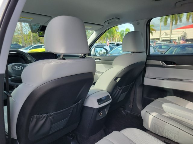 Certified 2025 Hyundai Palisade SEL FWD image 10