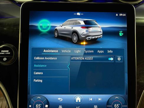 Certified 2025 Mercedes-Benz GLC 300 image 32