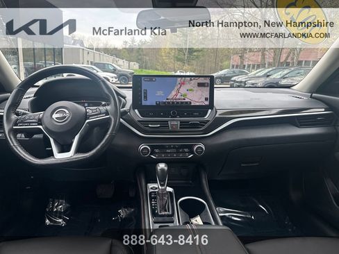 Used 2023 Nissan Altima 2.0 SR FWD image 13
