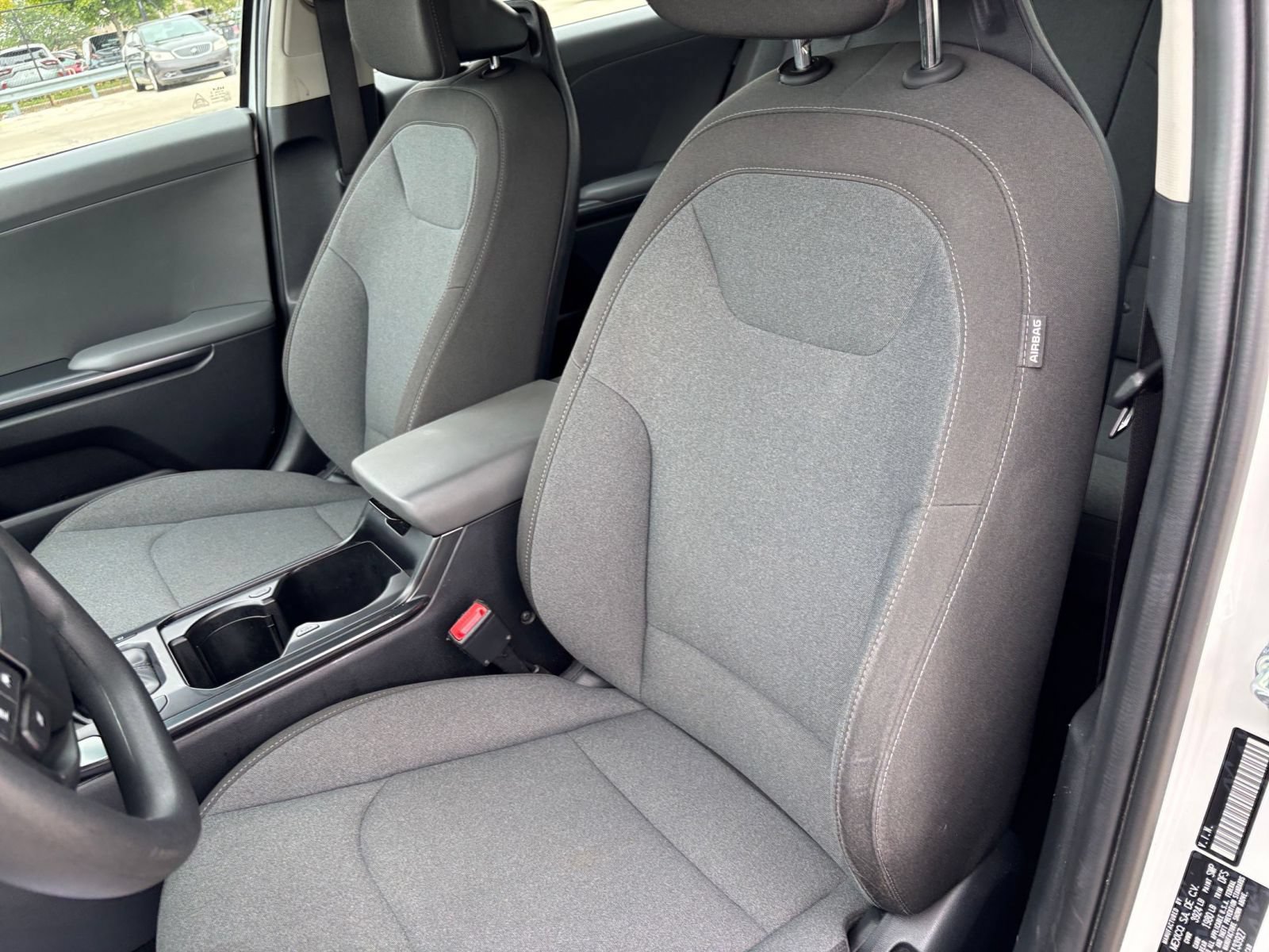 Used 2025 Kia K4 FWD image 33