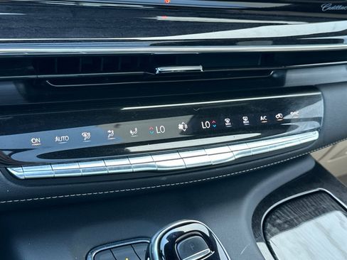 Certified 2023 Cadillac Escalade Premium Luxury w/ Performance Package image 29