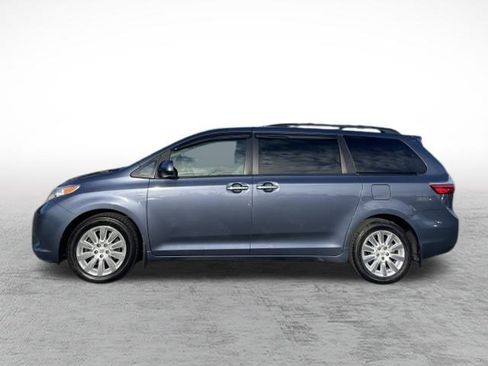 Used 2016 Toyota Sienna XLE image 8