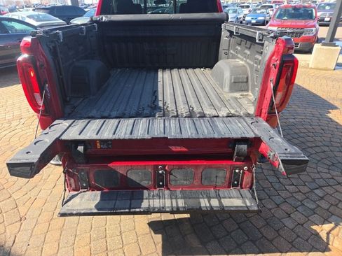 Used 2022 GMC Sierra 1500 SLT w/ SLT Premium Plus Package image 39
