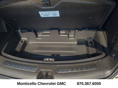 Used 2022 Buick Enclave Premium w/ Surround and Sites Package FWD image 29