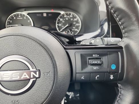 Certified 2025 Nissan Pathfinder SL image 20