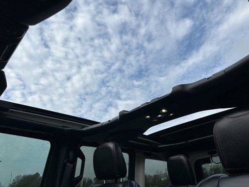 Certified 2021 Jeep Wrangler Unlimited Rubicon image 30