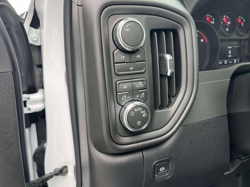 New 2026 GMC Sierra 2500 Pro w/ 1SA Pro Safety Plus Package AWD/4WD image 22