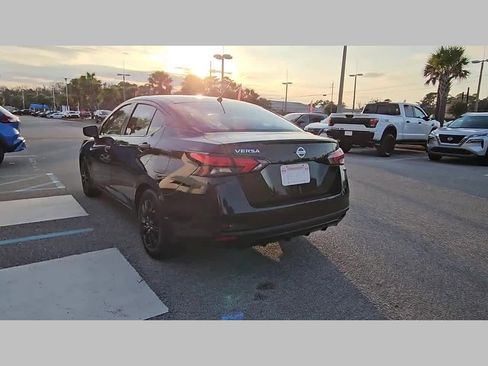 Used 2020 Nissan Versa S image 31