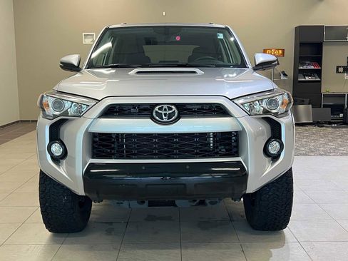 Used 2019 Toyota 4Runner TRD Off-Road Premium image 8