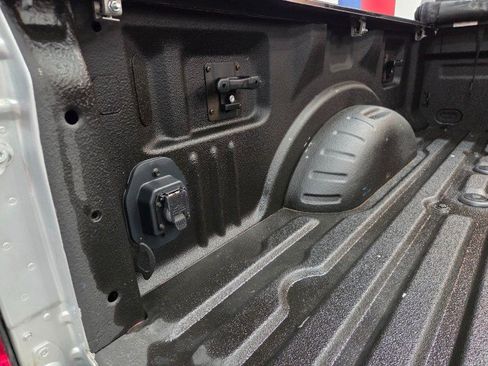 Used 2017 Ford F250 XLT w/ XLT Value Package image 31