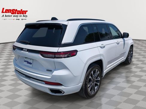 Used 2024 Jeep Grand Cherokee Overland w/ Luxury Tech Group IV AWD/4WD image 5