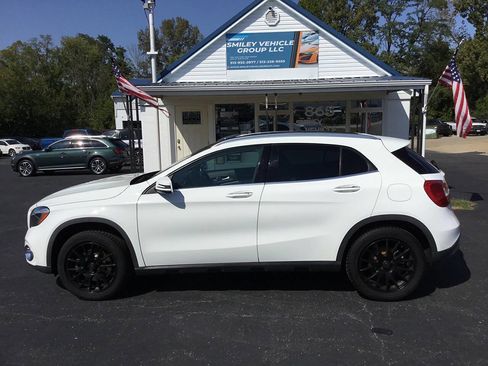 Used 2019 Mercedes-Benz GLA 250 4MATIC w/ Premium Package image 1