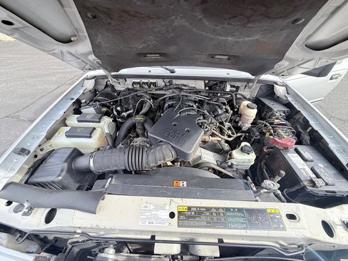 Used 2011 Ford Ranger XLT image 14